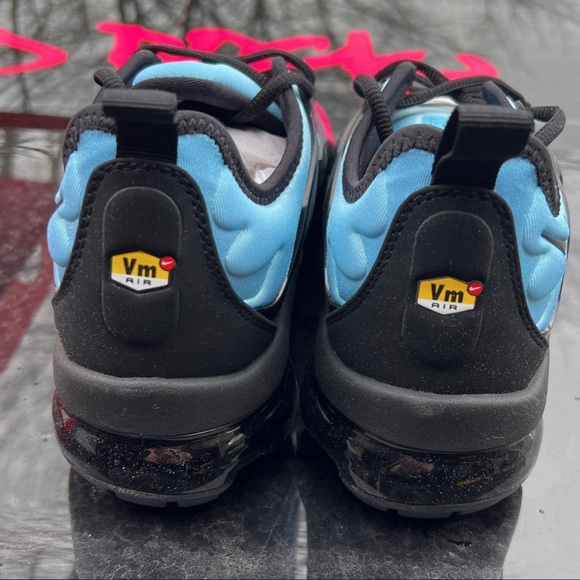 WOMENS NIKE VAPORMAX PLUS - Picture 4 of 4